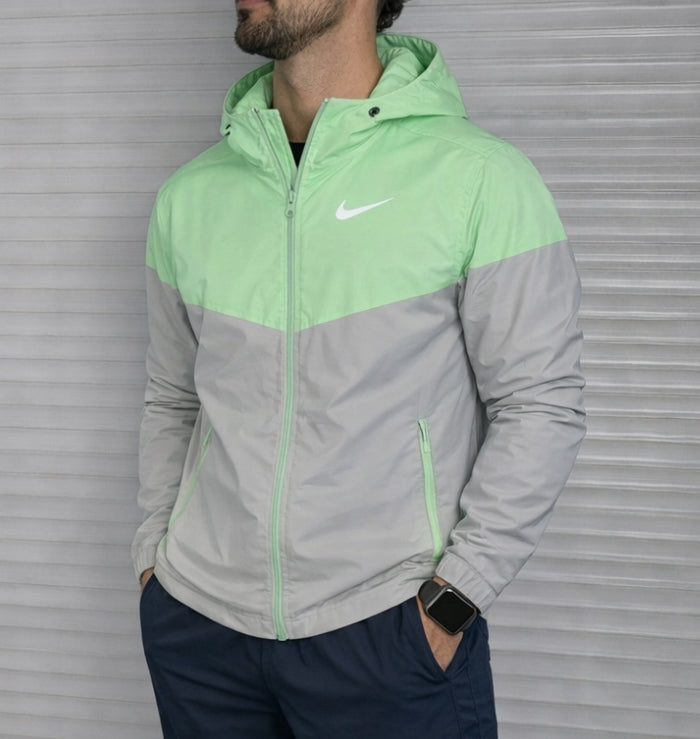 Nike Windrunner & Challenger Shorts Set 'Vapour Green/Grey'