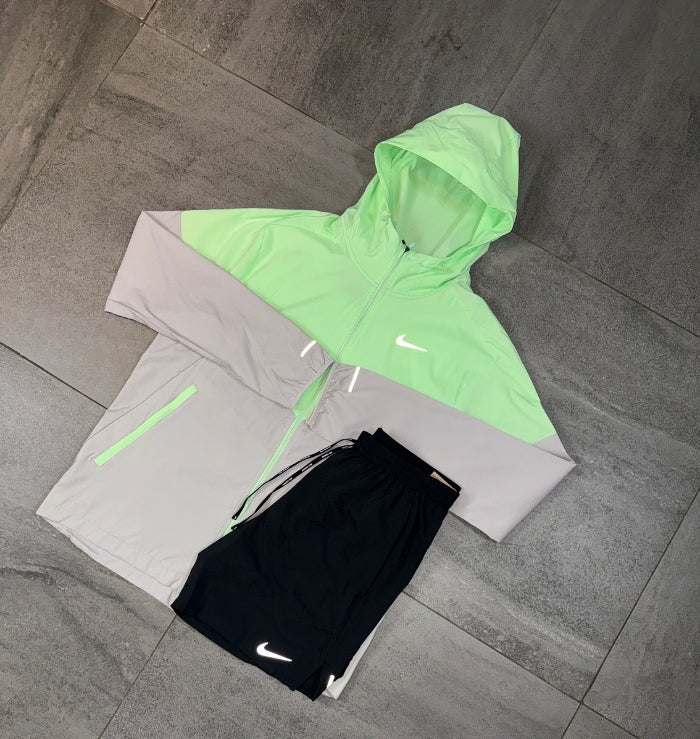 Nike Windrunner & Flex Shorts Set 'Vapour Green/Black'
