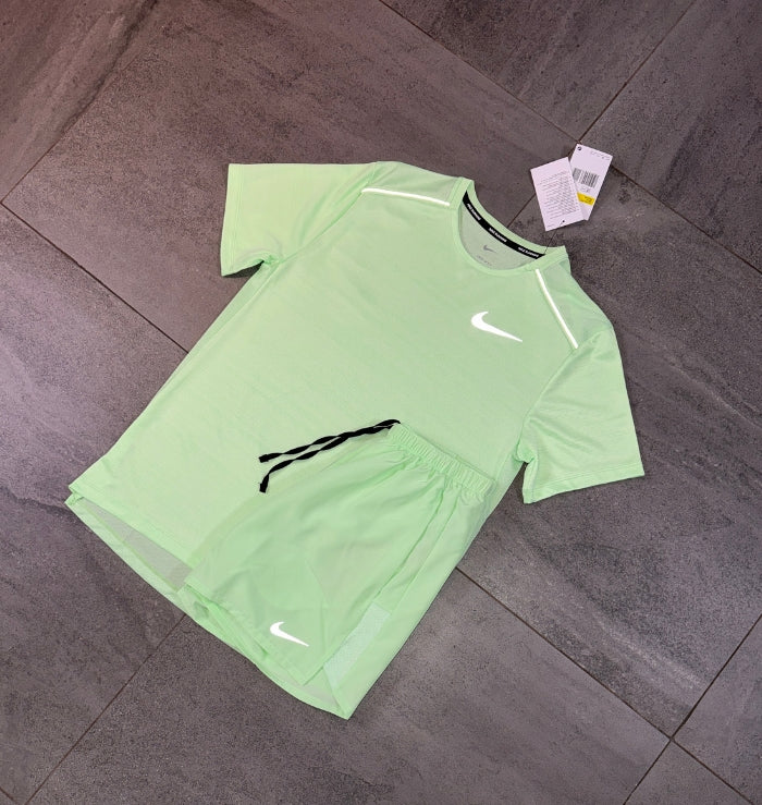 Nike Miler & Challenger Shorts Set 'Vapour Green'