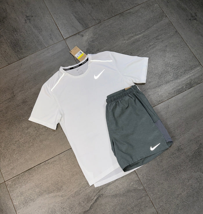Nike Miler & Challenger Shorts Set 'White/Grey'