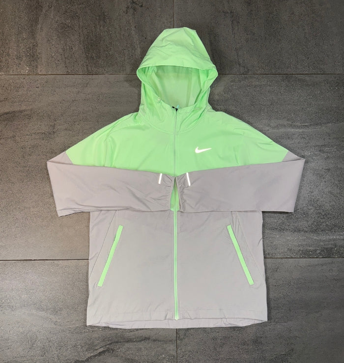 Nike Windrunner Jacket 'Vapour Green'