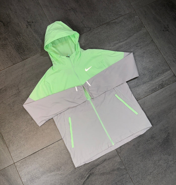 Nike Windrunner Jacket 'Vapour Green'