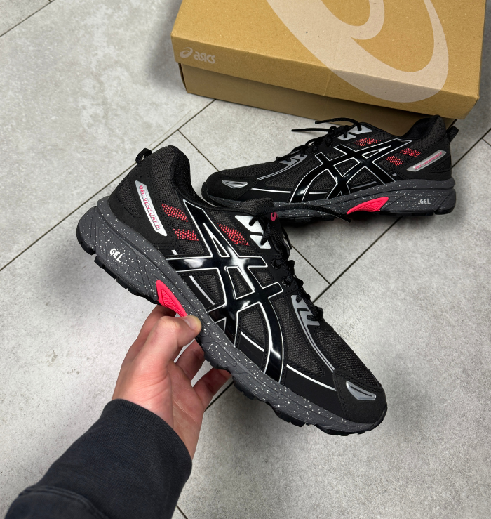ASICS Gel-Venture 6 Black / Red