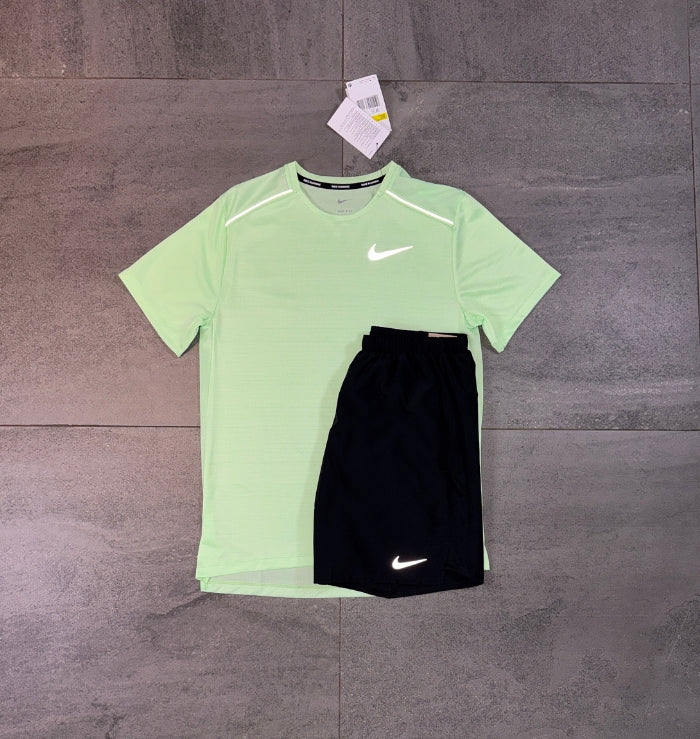 Nike Miler & Challenger Shorts Set 'Vapour Green/Black'