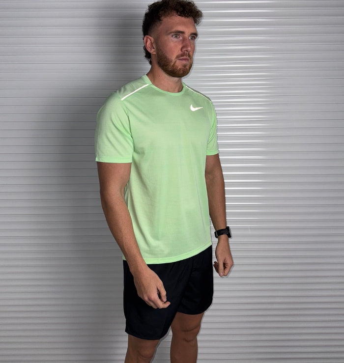 Nike Miler & Challenger Shorts Set 'Vapour Green/Black'