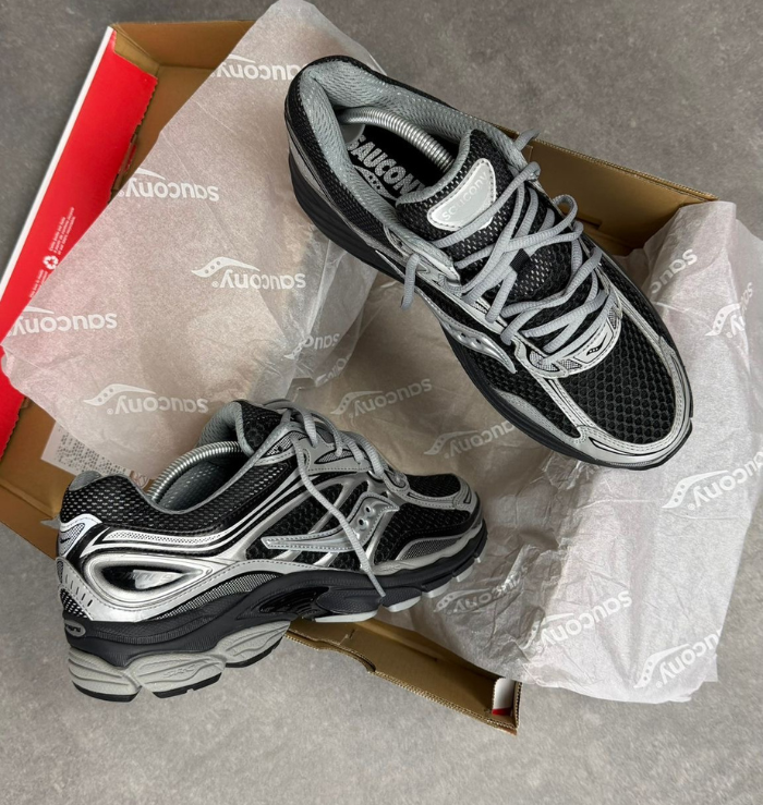 Saucony ProGrid Omni 9 - Black Silver