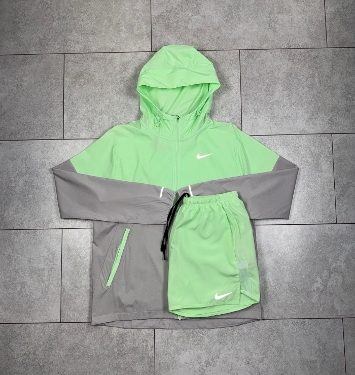 Nike Vapour Green Windrunner Jacket