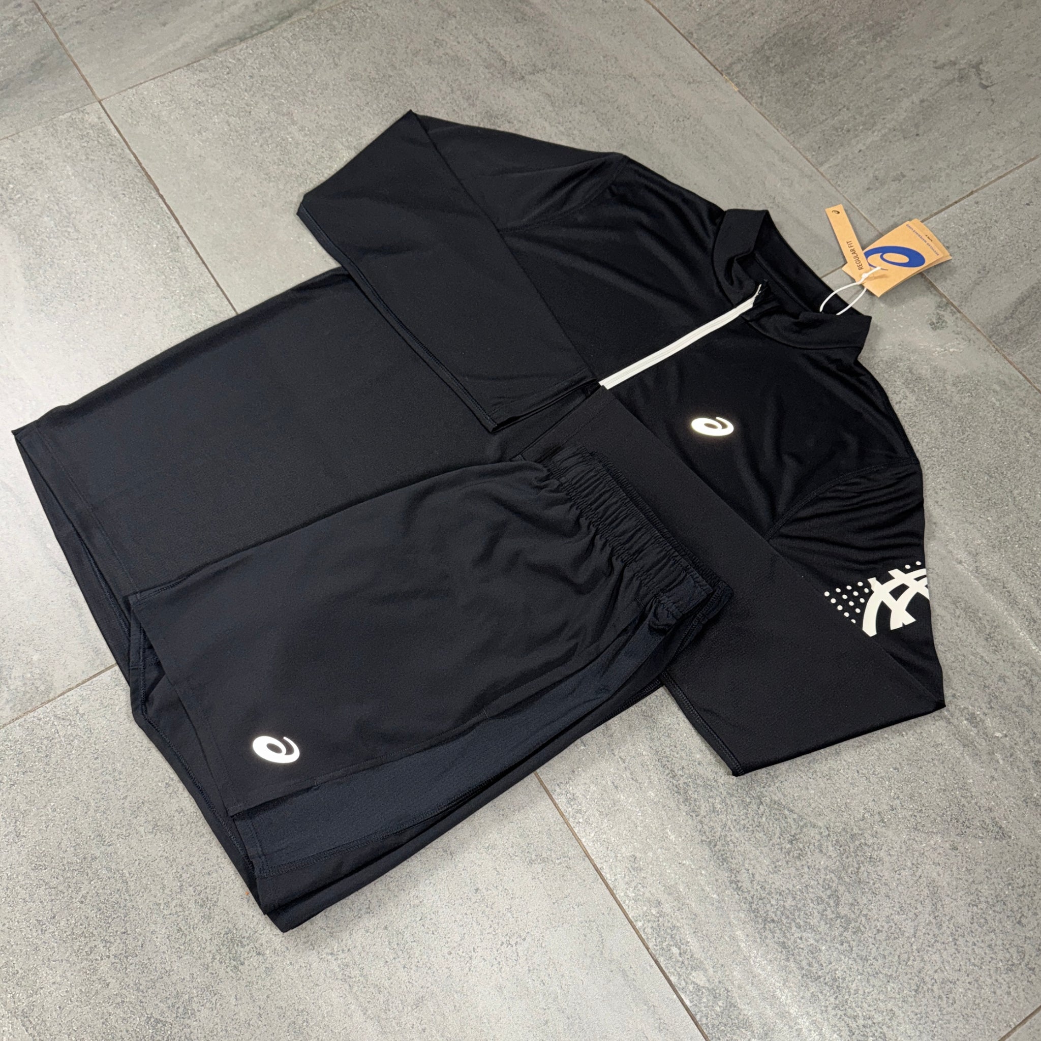 Asics Icon 1/4 Running Top & Shorts Set 'Black'