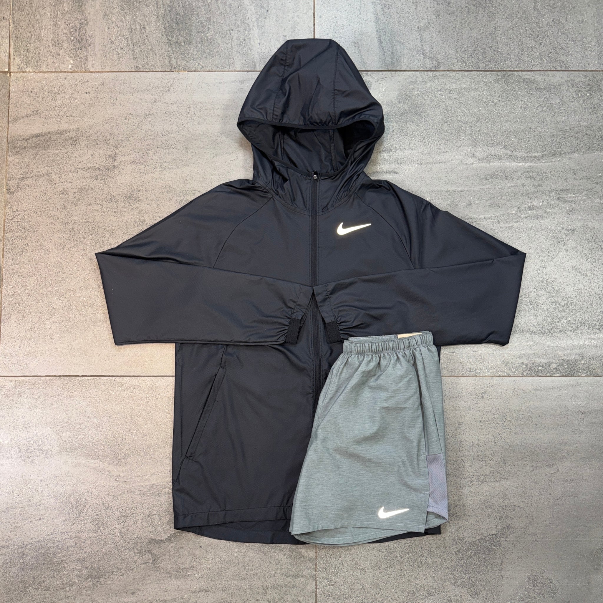 Nike Essential Windrunner & Challenger Shorts Set 'Black/Grey'