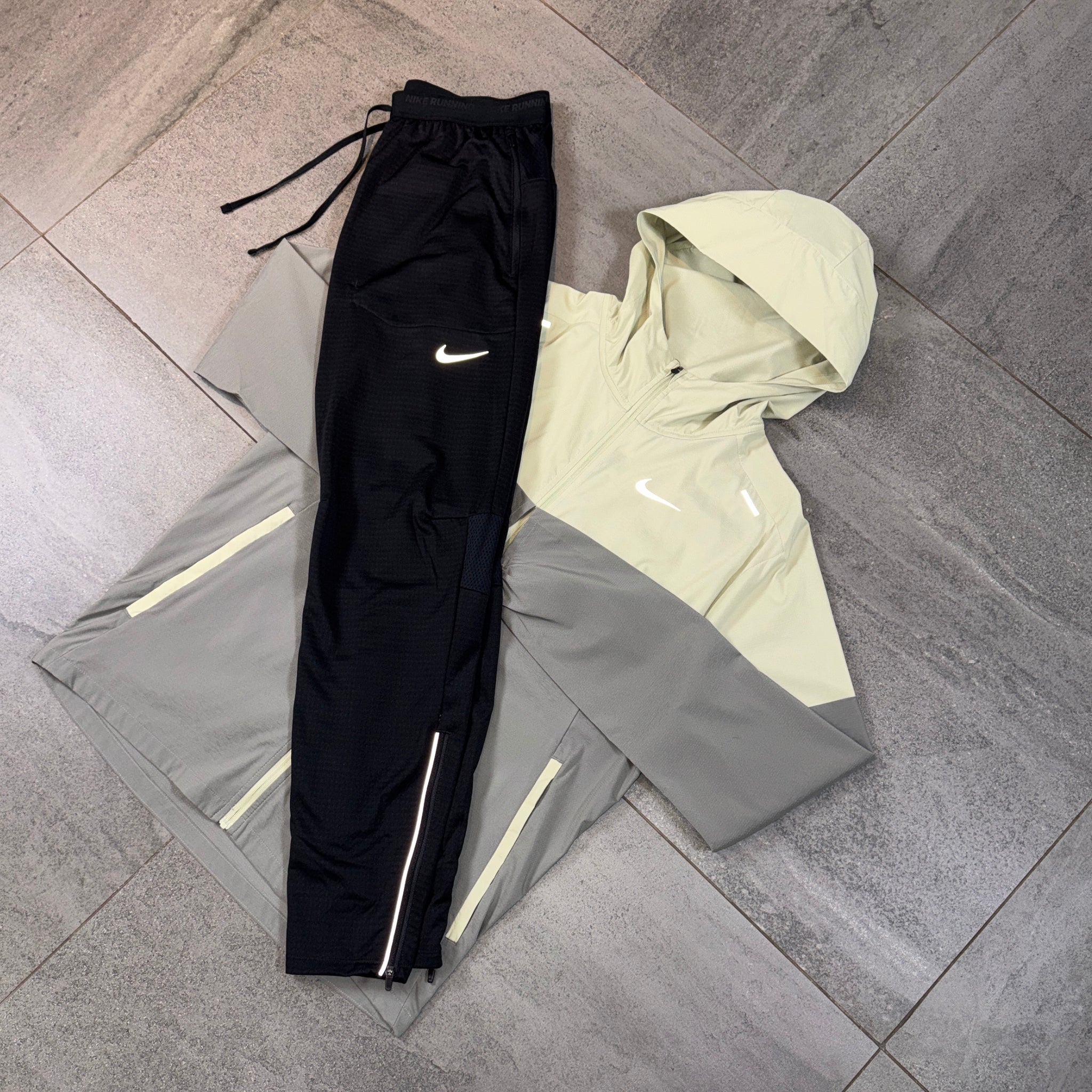Nike Windrunner & Phenom Pants Set 'Olive Aura/Black'