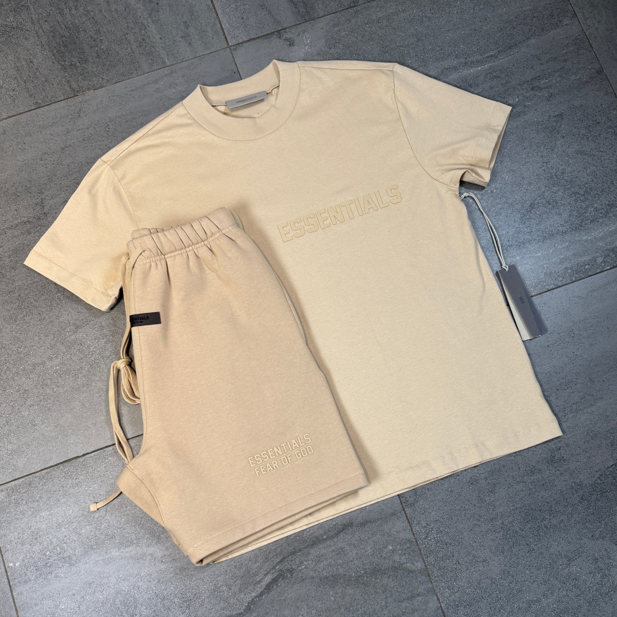 Fear of God Essentials Short Set 'Sand' (SS23)