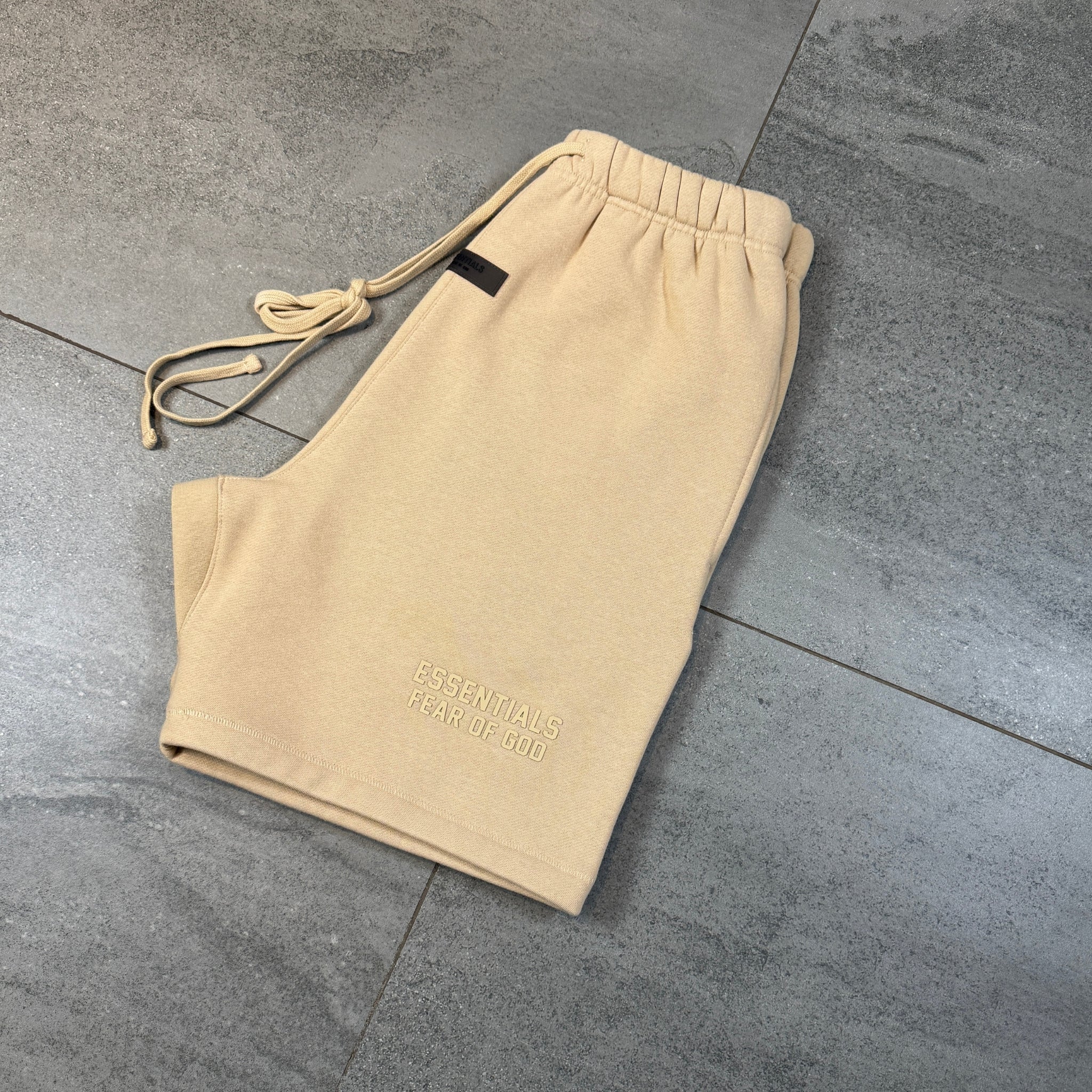 Fear of God Essentials Shorts 'Sand' (SS23)