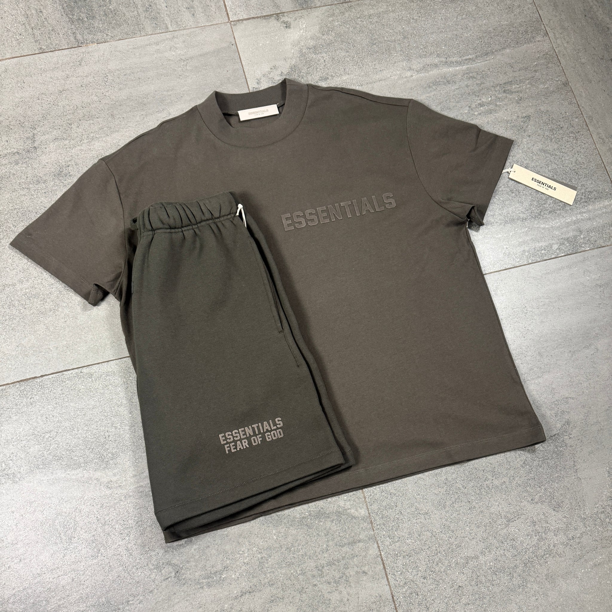 Fear of God Essentials T-Shirt 'Off Black' (FW22)