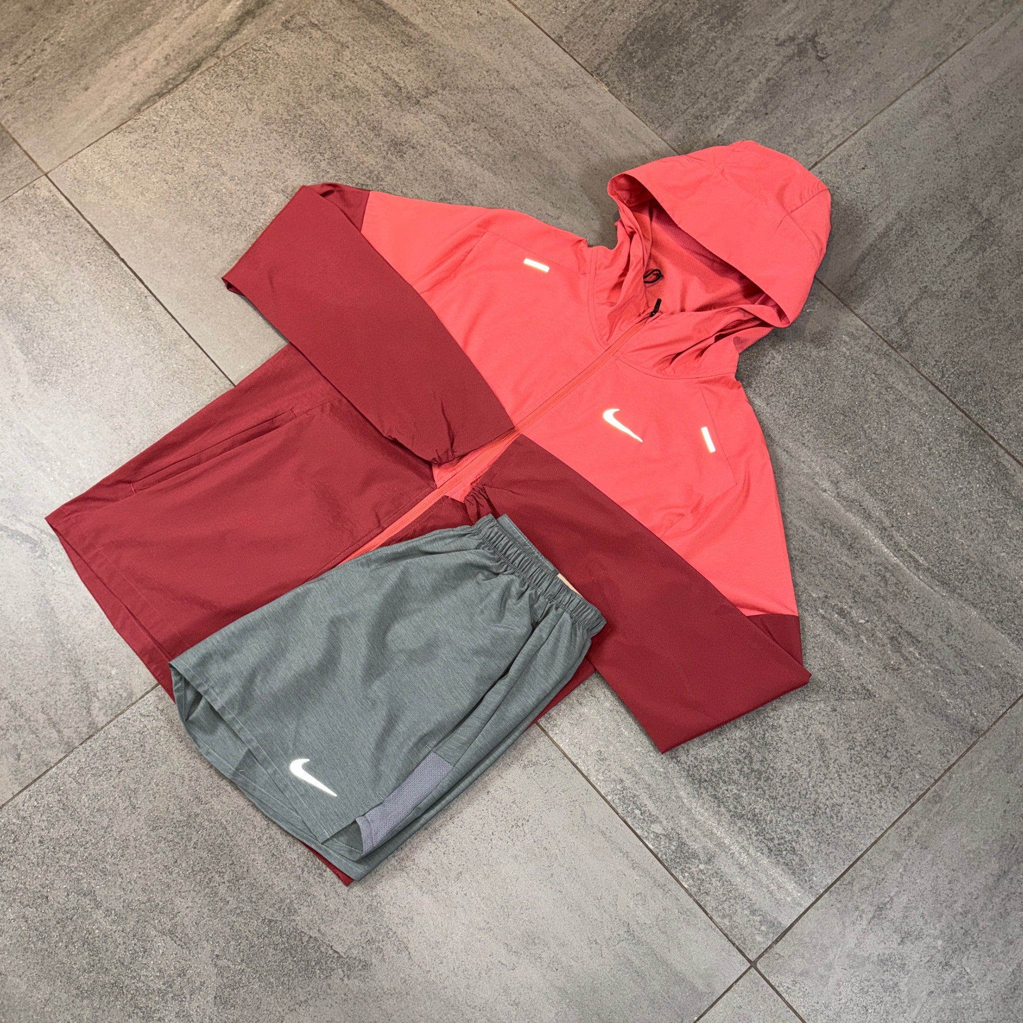 Nike Windrunner & Challenger Shorts Set 'Adobe/Grey'