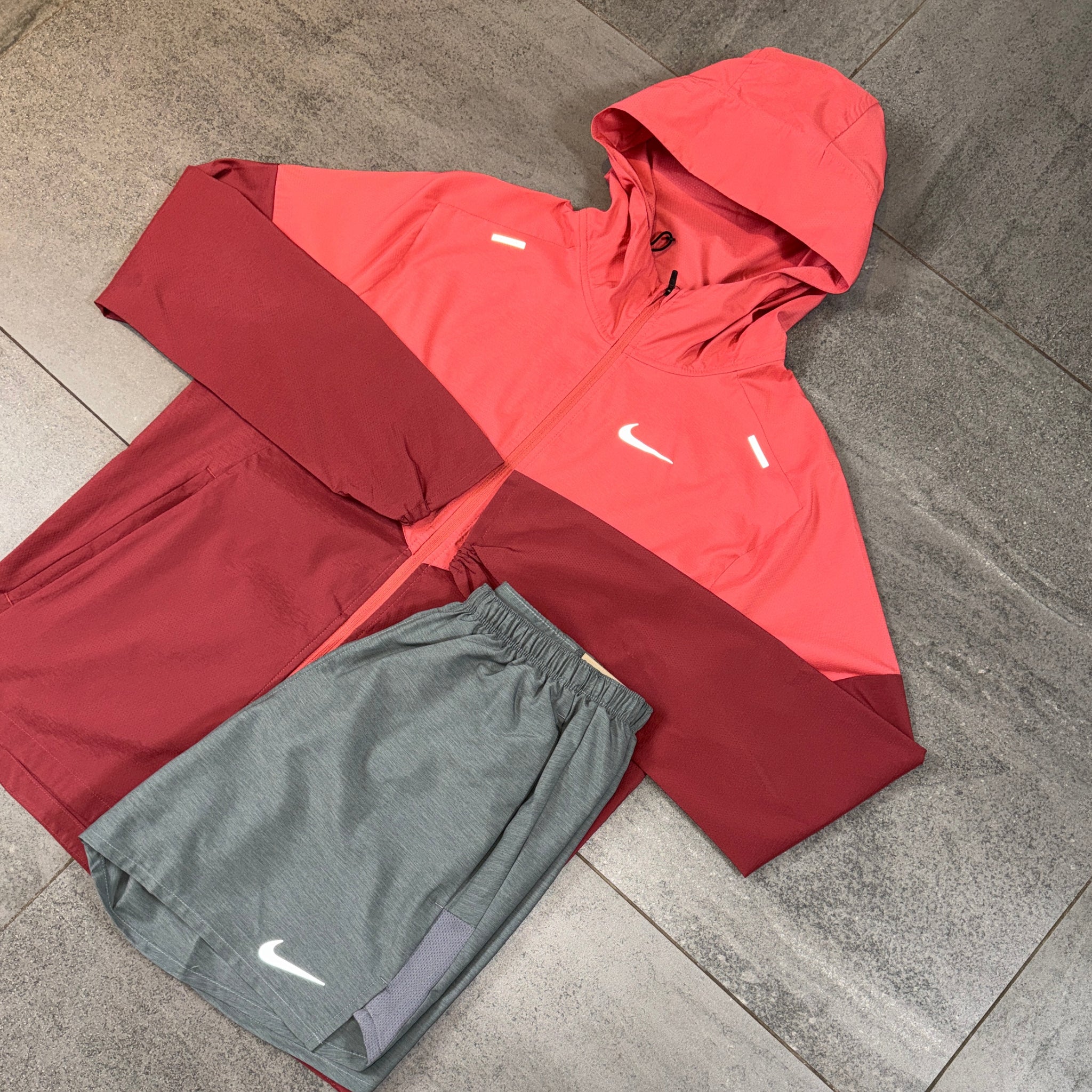 Nike Windrunner & Challenger Shorts Set 'Adobe/Grey'