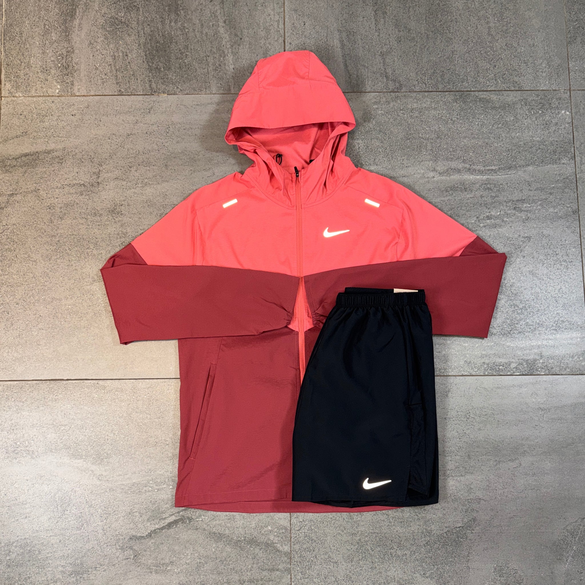 Nike Windrunner & Challenger Shorts Set 'Adobe/Black'