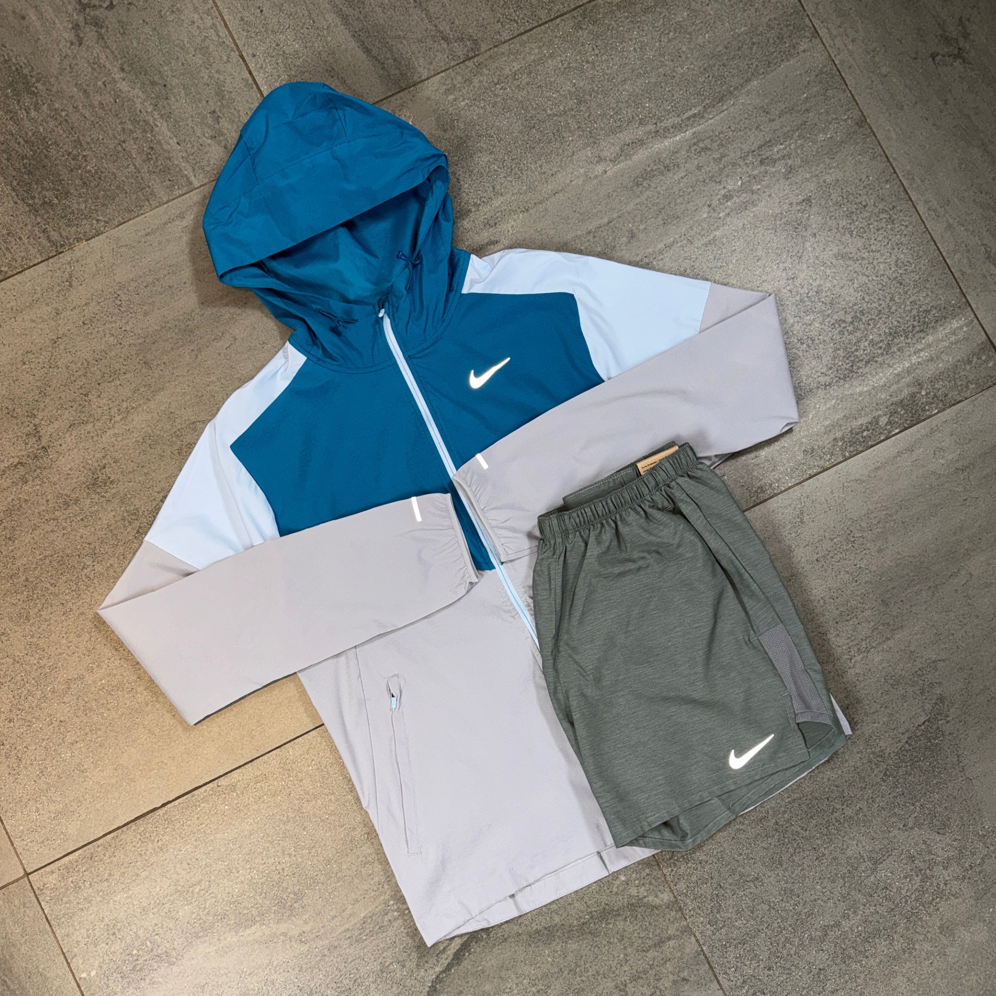 Nike Windrunner & Challenger Shorts Set 'Green Abyss/Grey'
