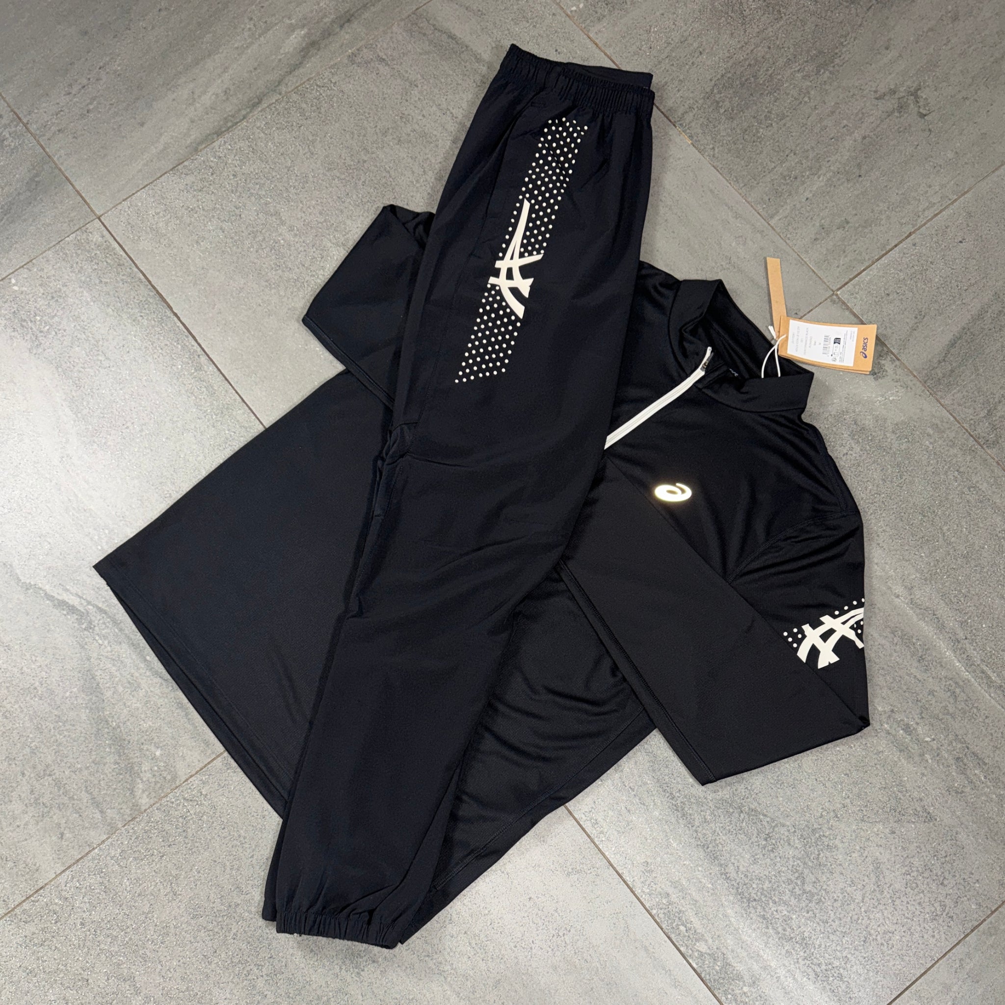 Asics Icon 1/4 Running Top & Pants Set 'Black'