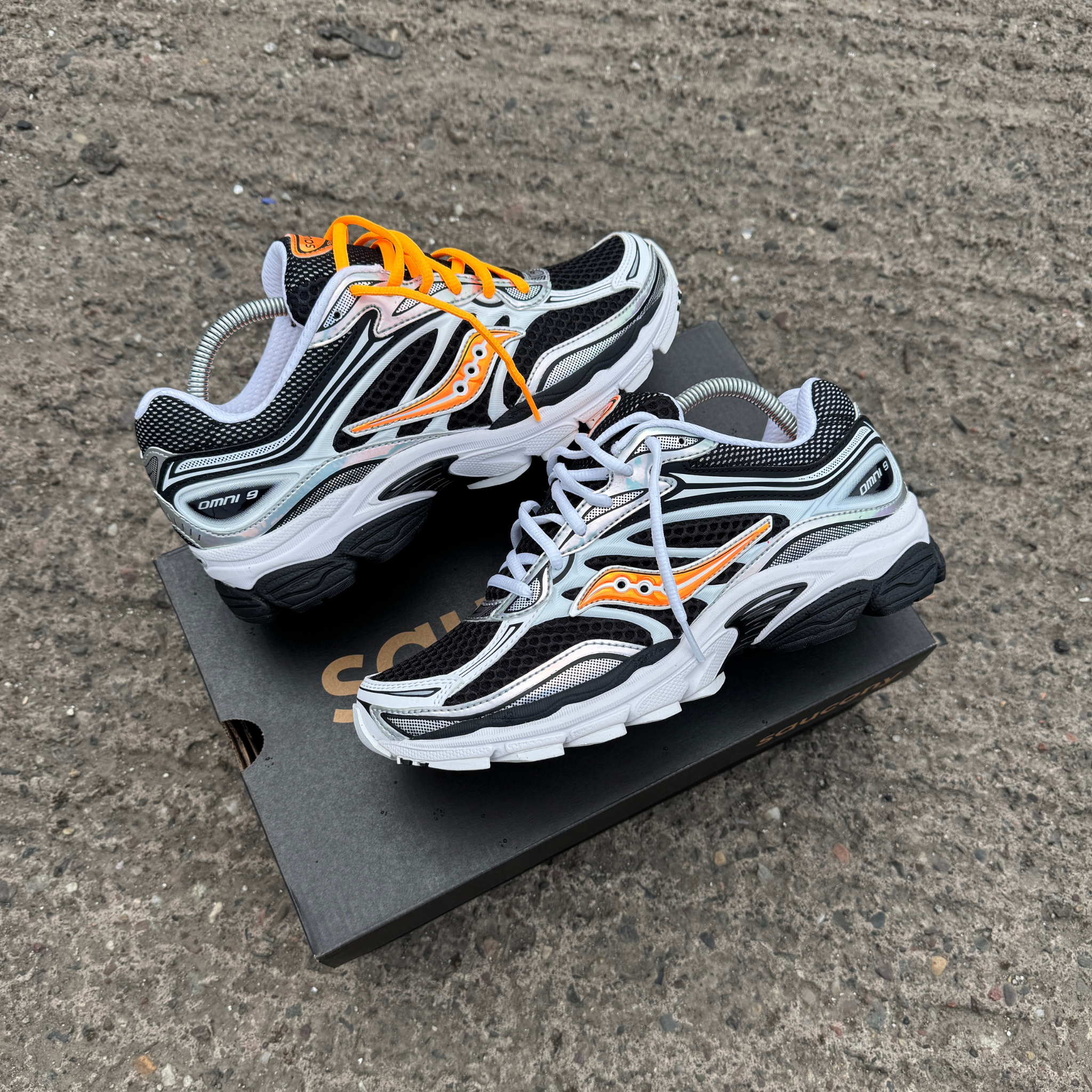 Saucony ProGrid Omni 9 'White Orange'
