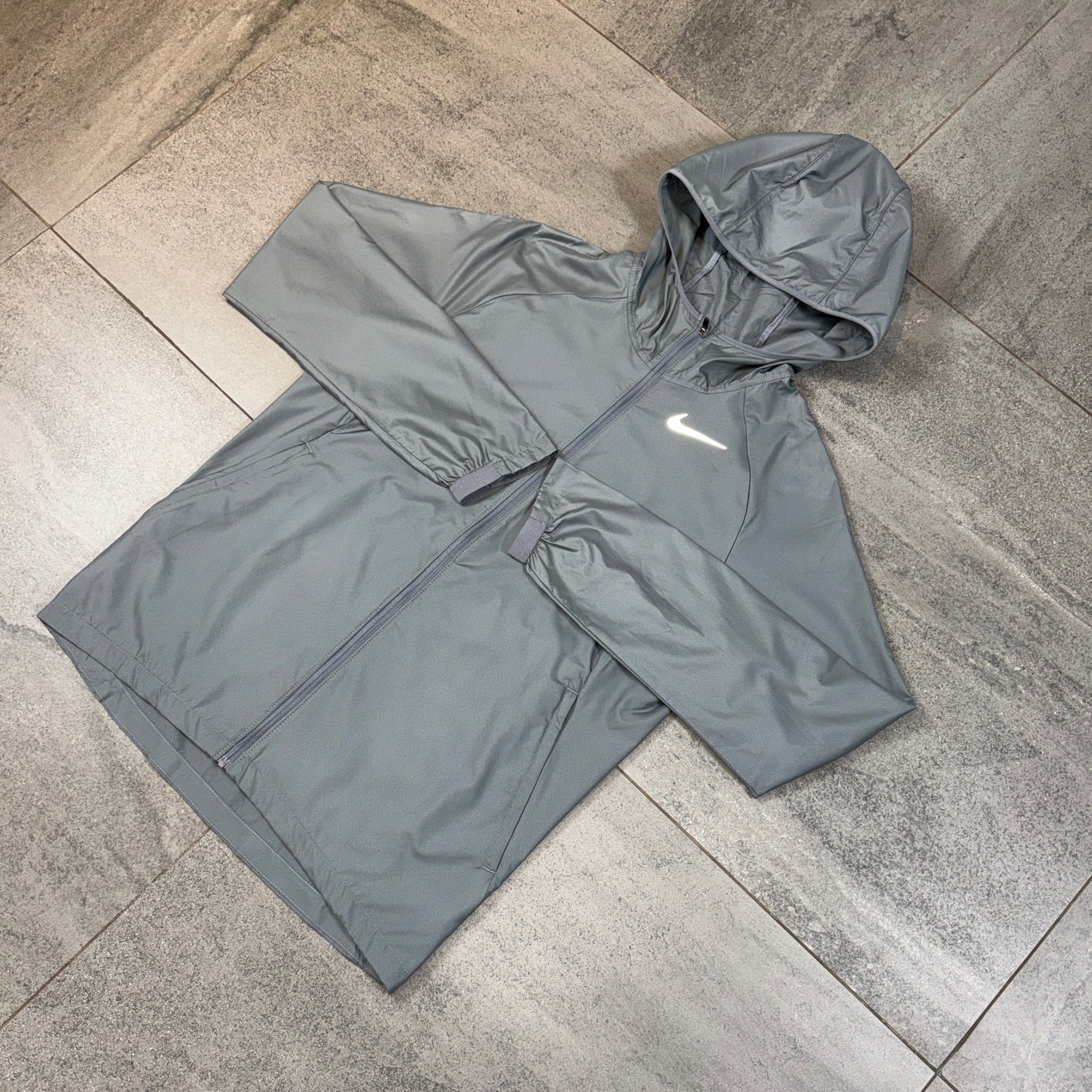 Nike Essential Windrunner Jacket 'Grey'