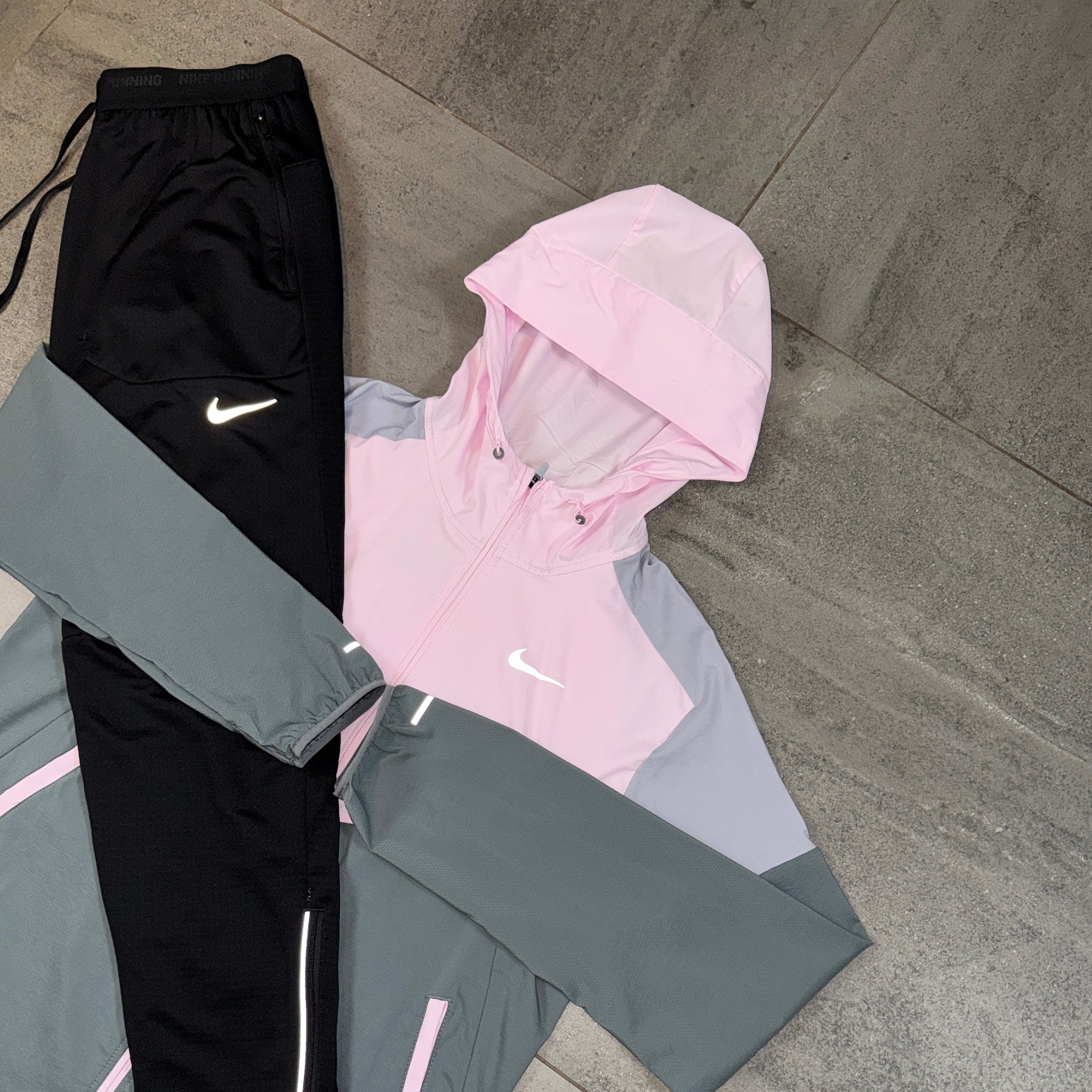 Nike Windrunner & Phenom Pants Set 'Pink Foam/Black'