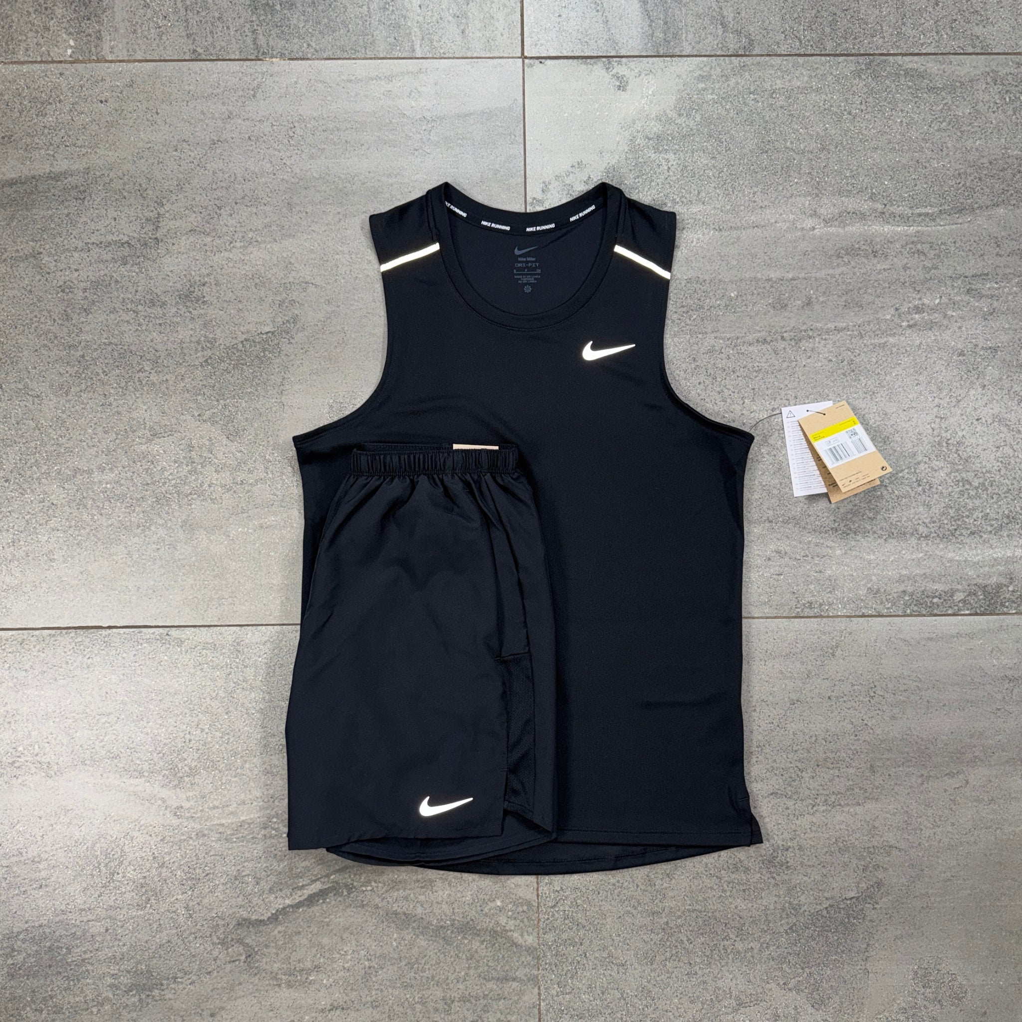Nike Miler 2.0 Vest & Challenger Shorts Set 'Black'