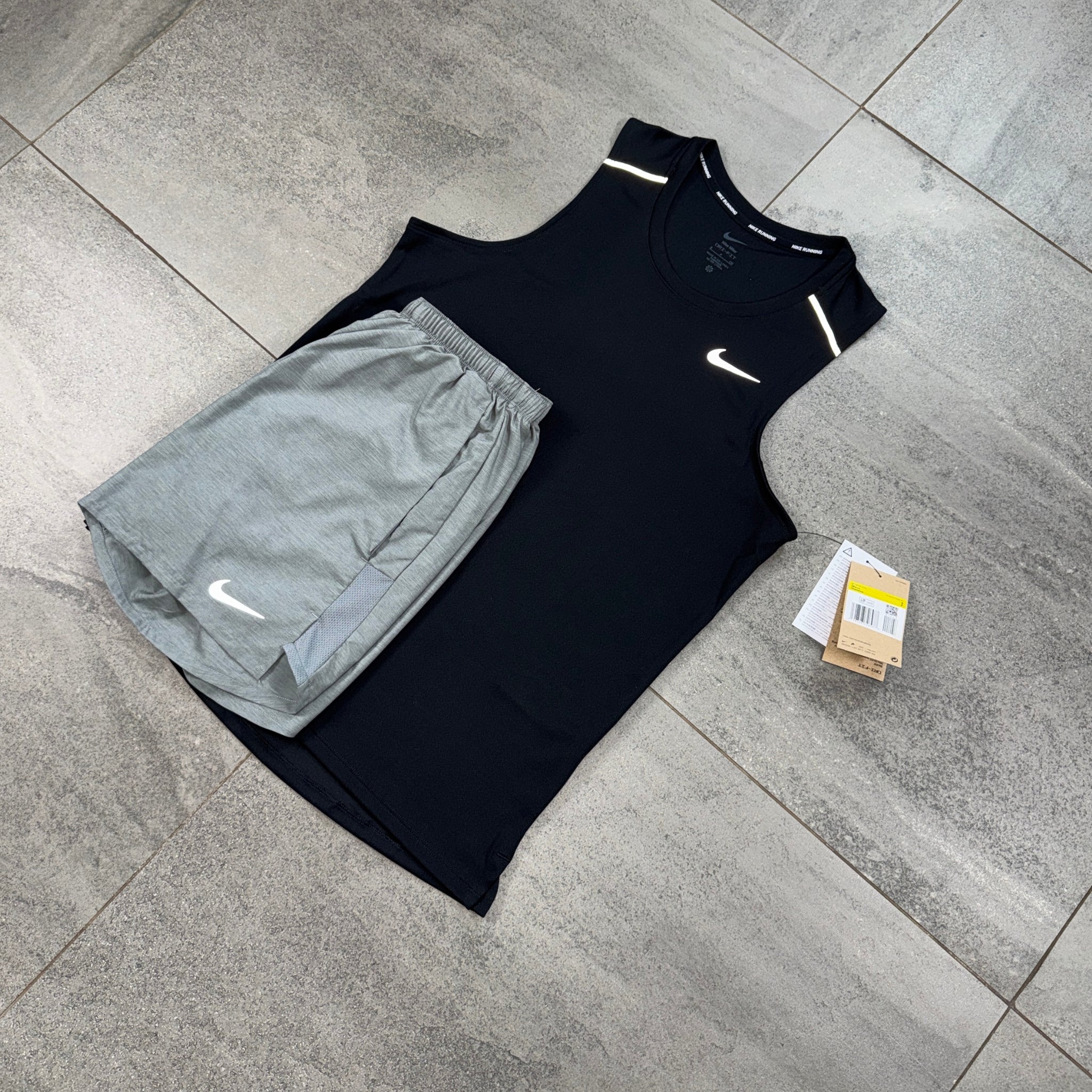 Nike Miler 2.0 Vest & Challenger Shorts Set 'Black/Grey'