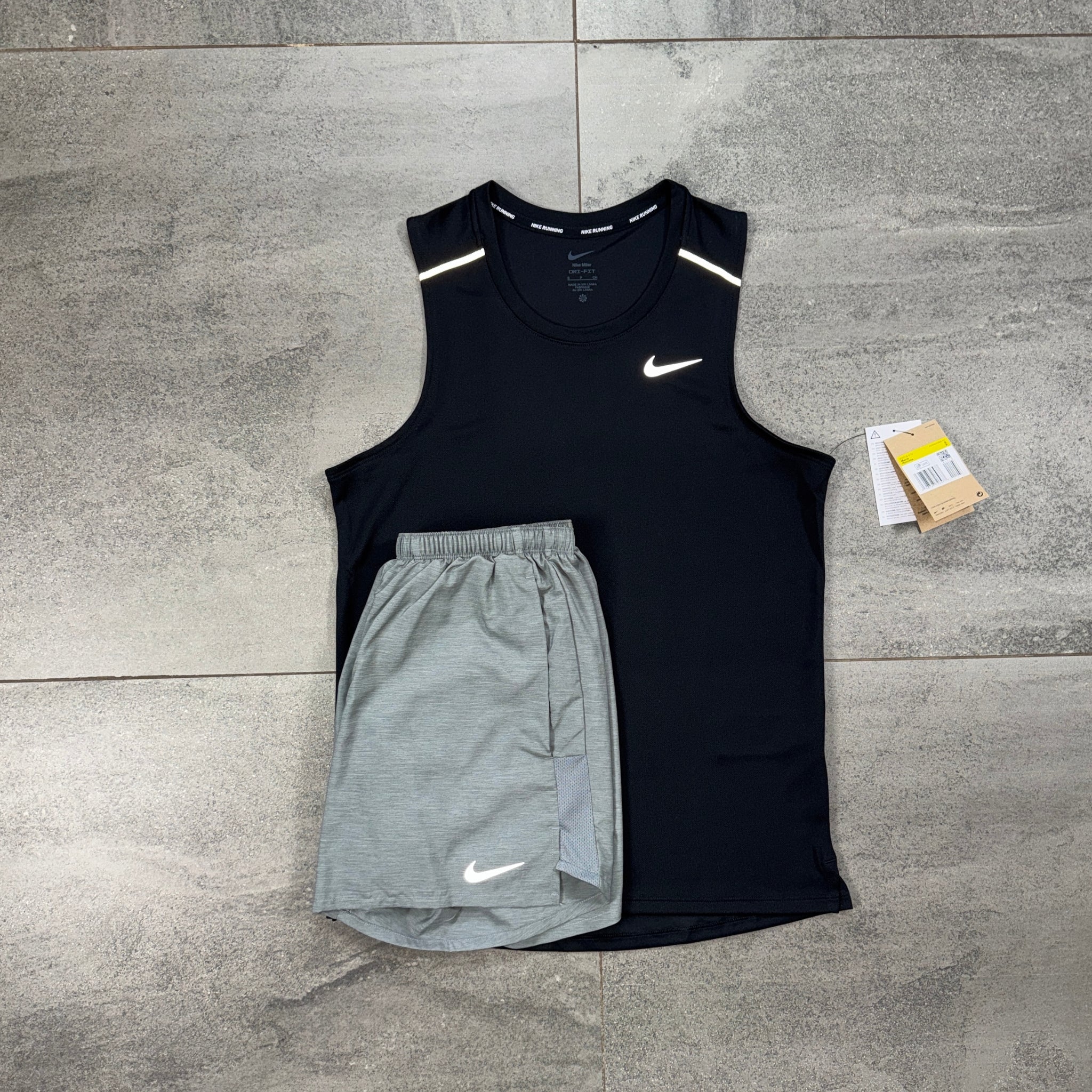 Nike Miler 2.0 Vest & Challenger Shorts Set 'Black/Grey'