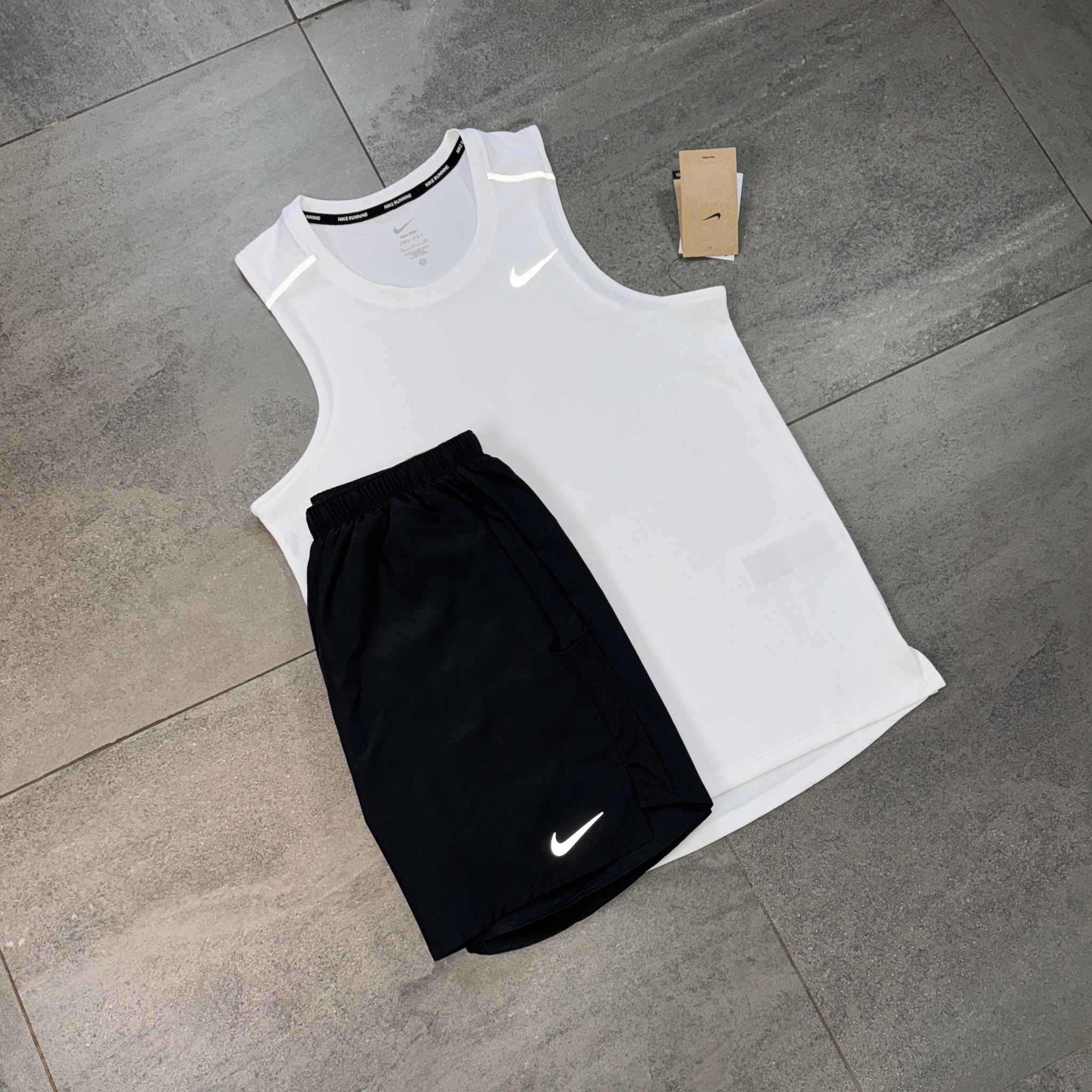 Nike Miler 2.0 Vest & Challenger Shorts Set 'White/Black'