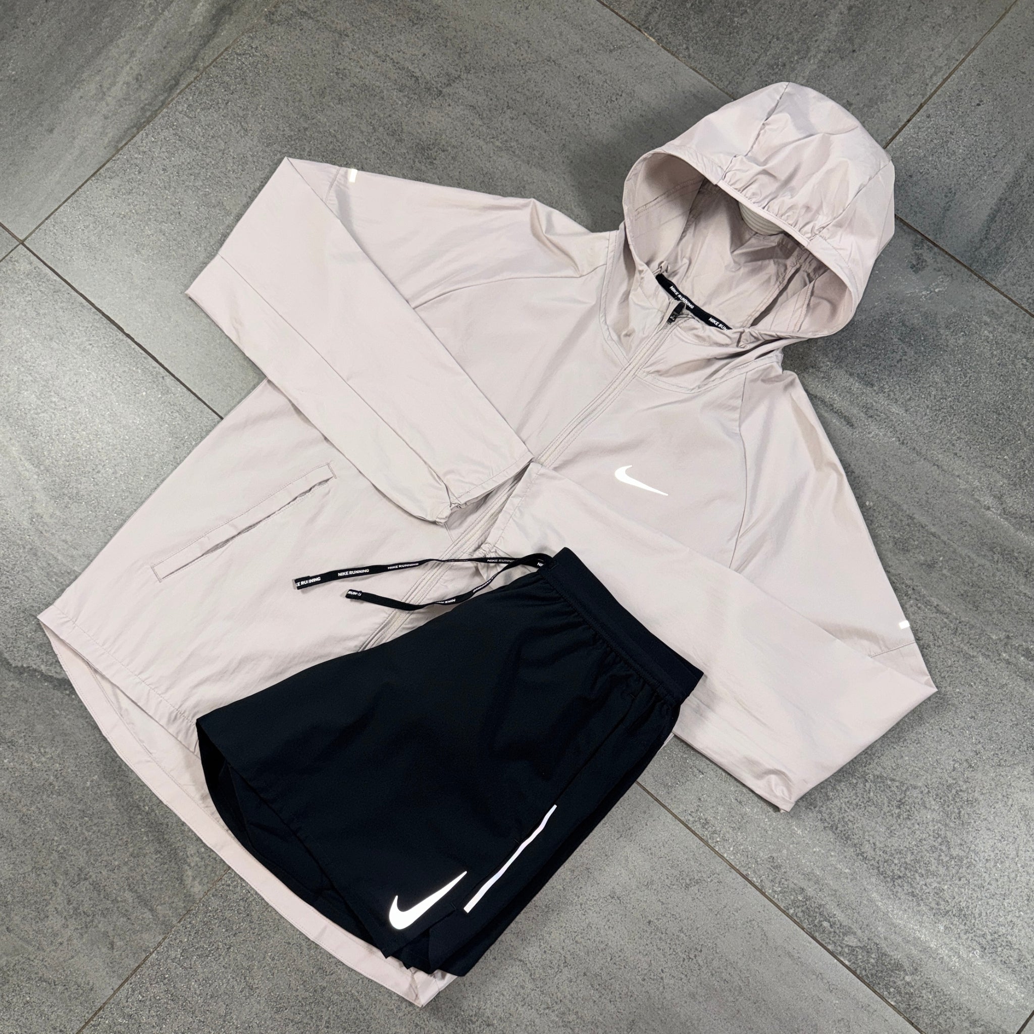 Nike Windrunner & Flex Shorts Set 'Cream/Black'