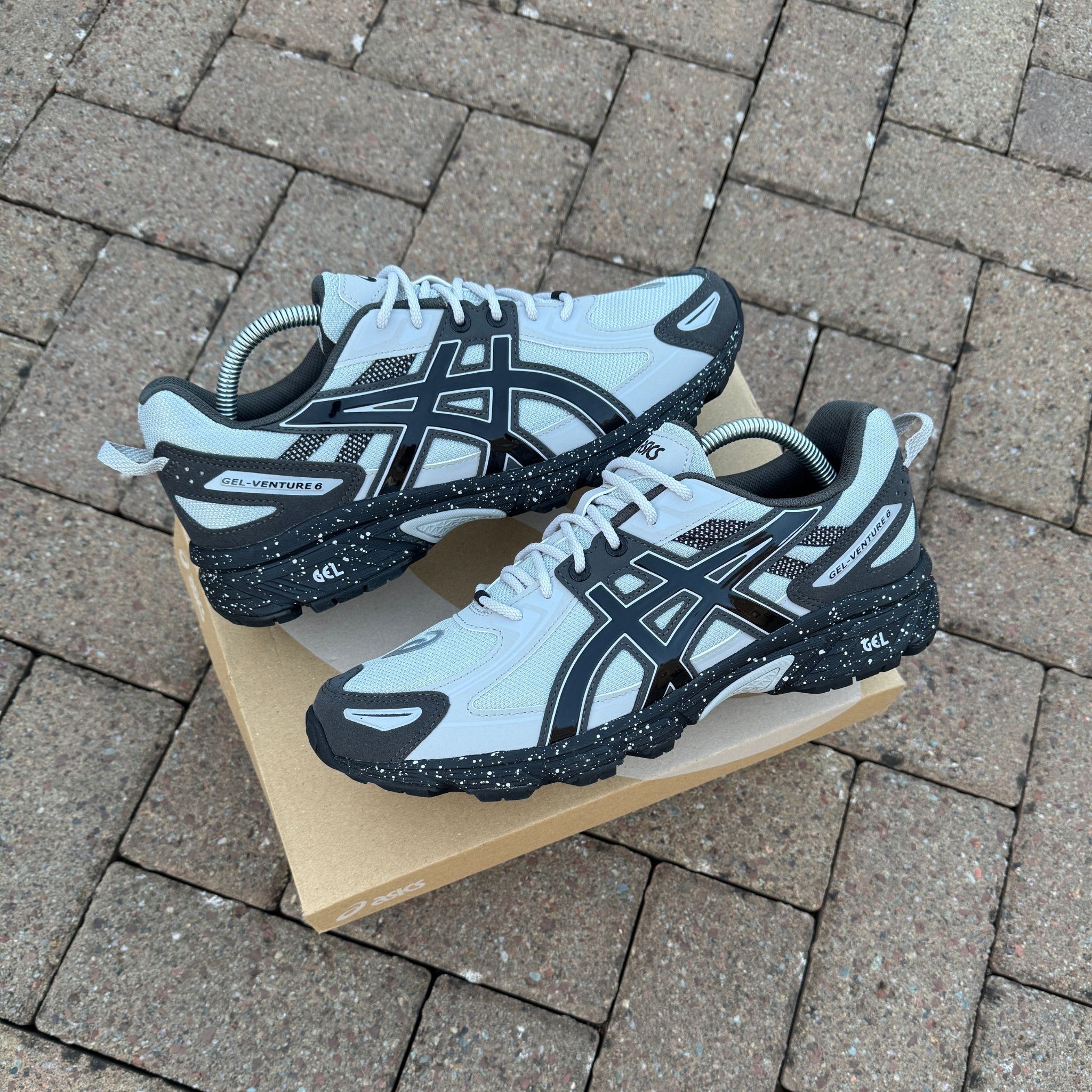 ASICS Gel-Venture 6 'Grey Black'