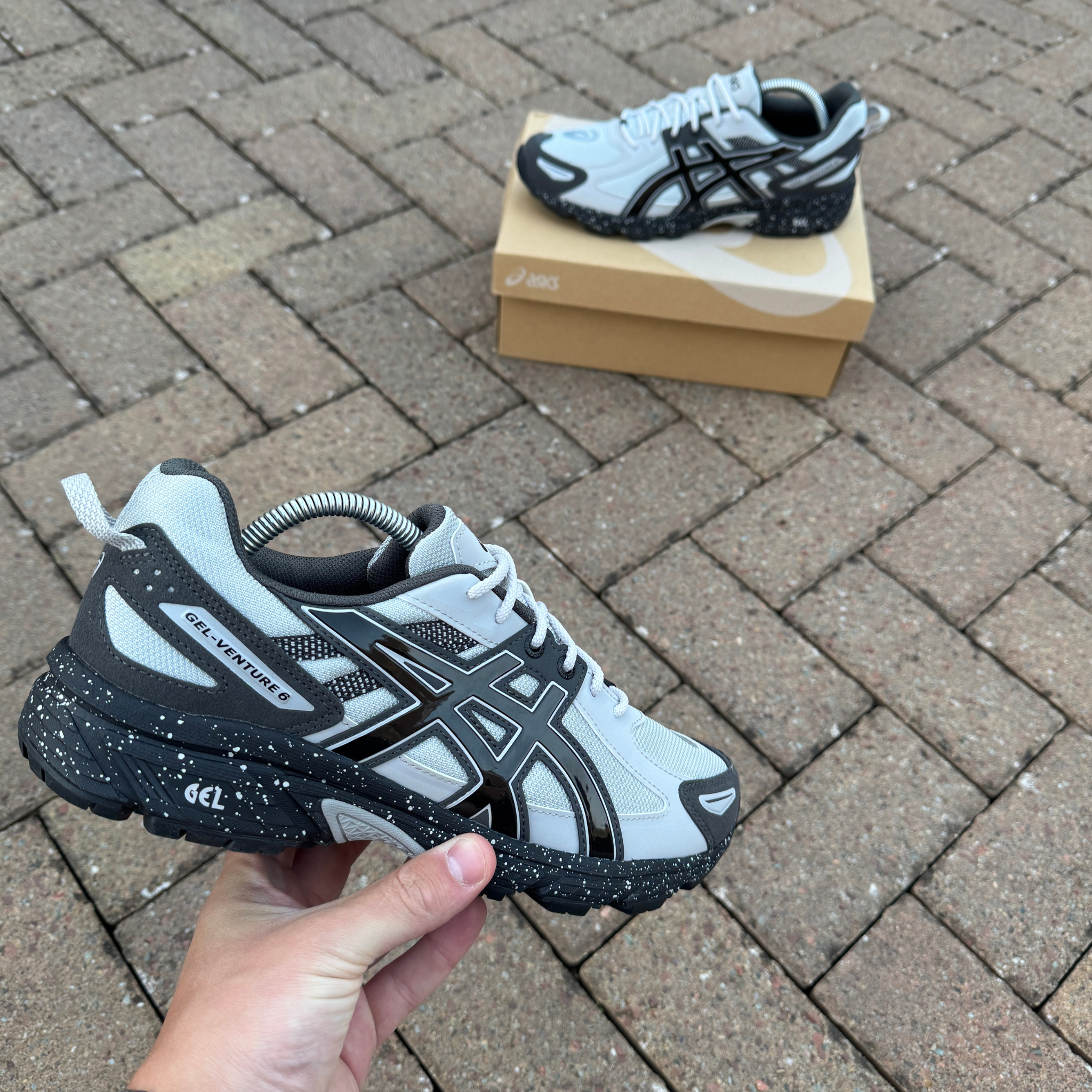 ASICS Gel-Venture 6 'Grey Black'