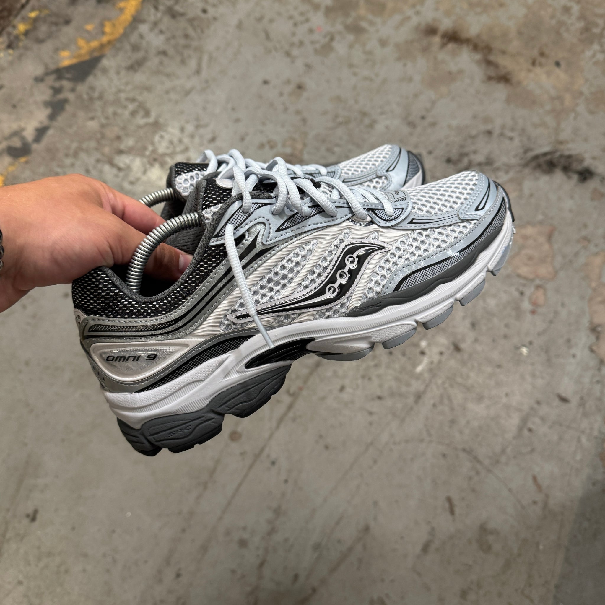 Saucony ProGrid Omni 9 'Microchip'