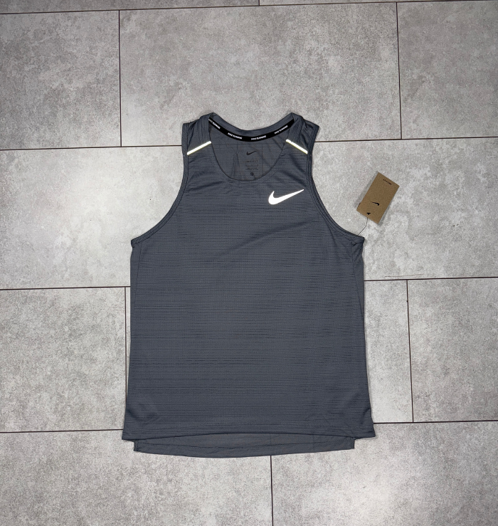 Nike Miler Vest Grey