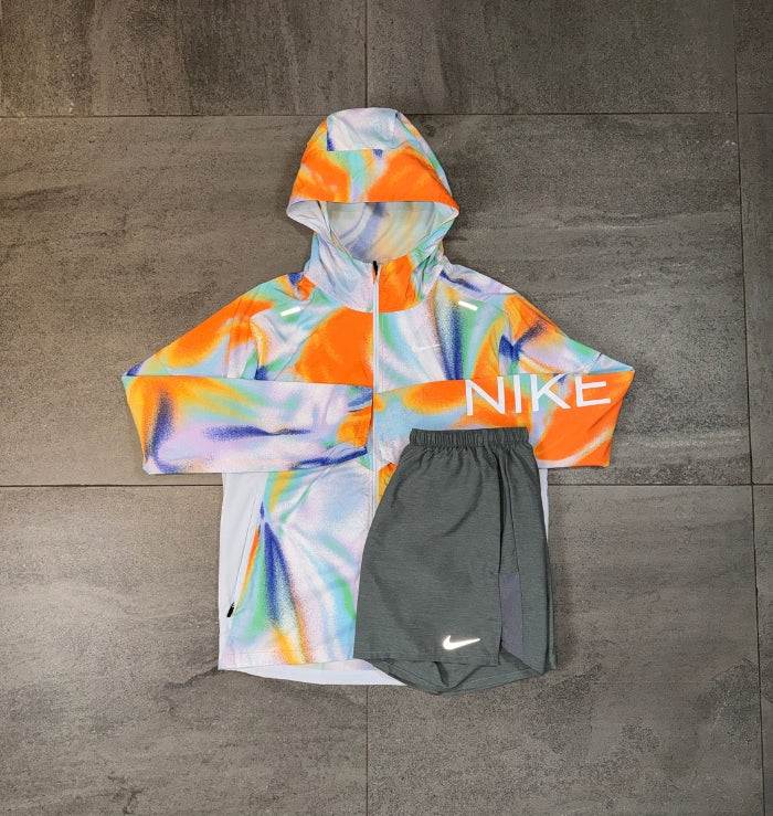 Nike Windrunner & Challenger Short Set 'Rainbow/Grey'