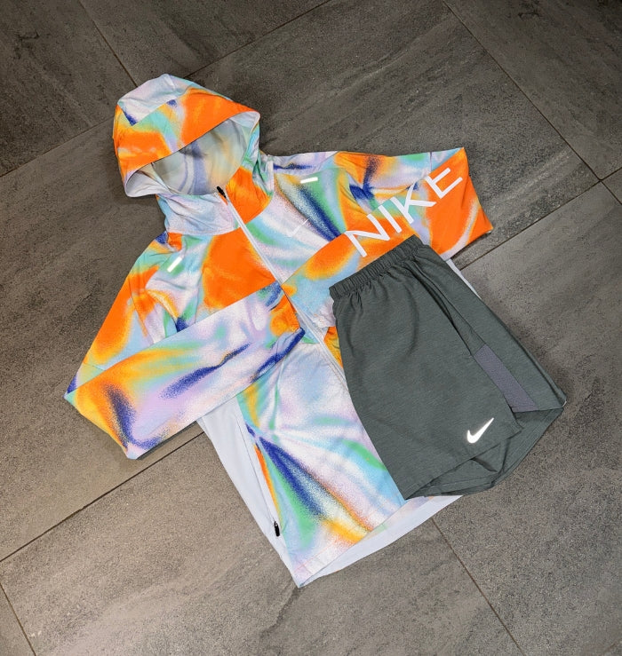 Nike Windrunner & Challenger Short Set 'Rainbow/Grey'