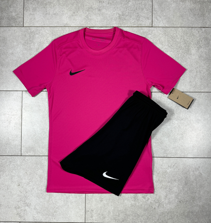 Pink and black nike shirt shop
