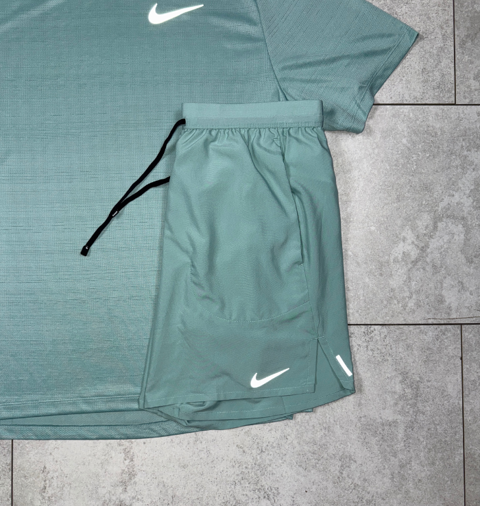 Nike Flex Stride 7 Inch Shorts Mineral