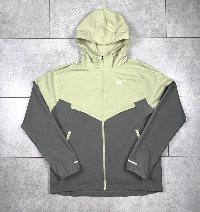Nike Vapour Green Windrunner Jacket & Black Short Set