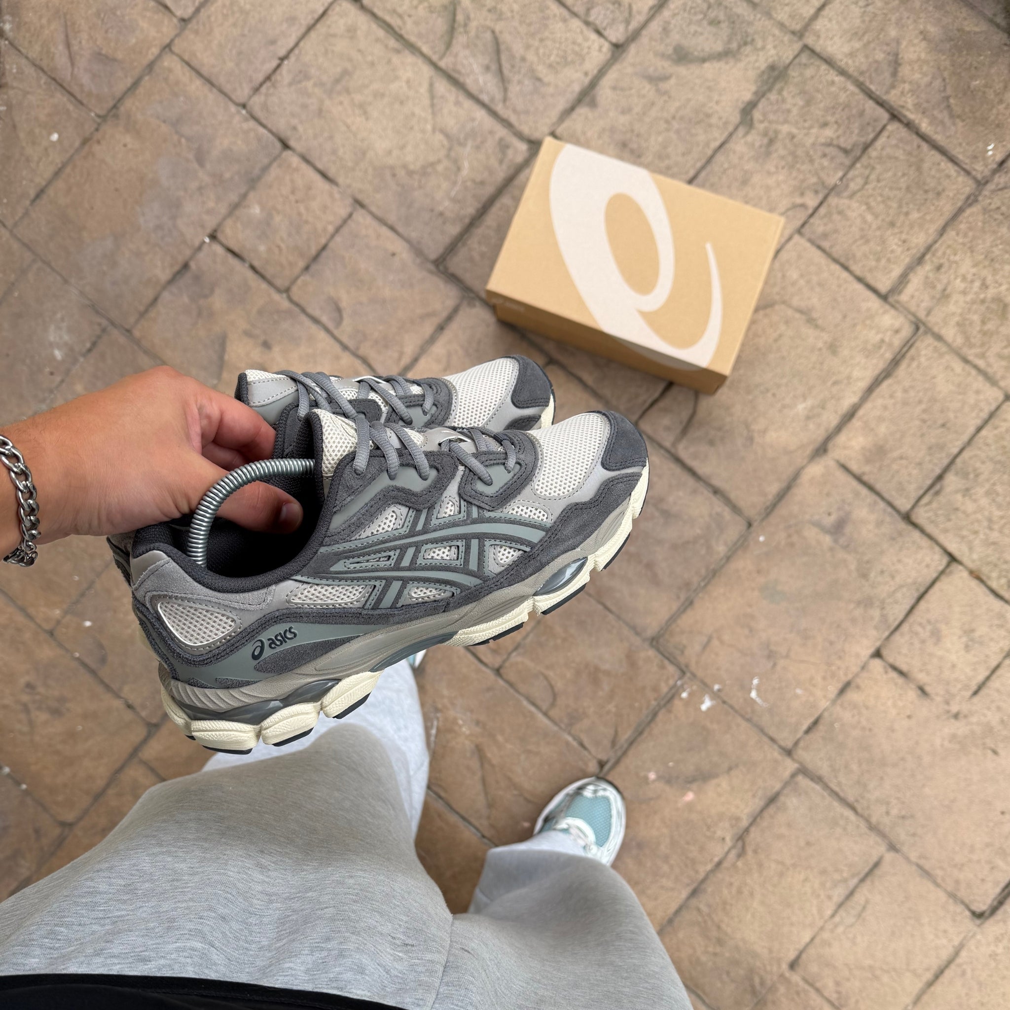 ASICS Gel-NYC Oatmeal Obsidian trainer side view