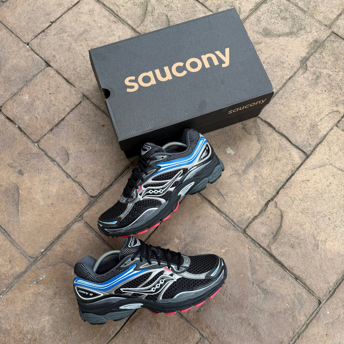 Pair of Saucony ProGrid Omni 9 Black Multi trainers