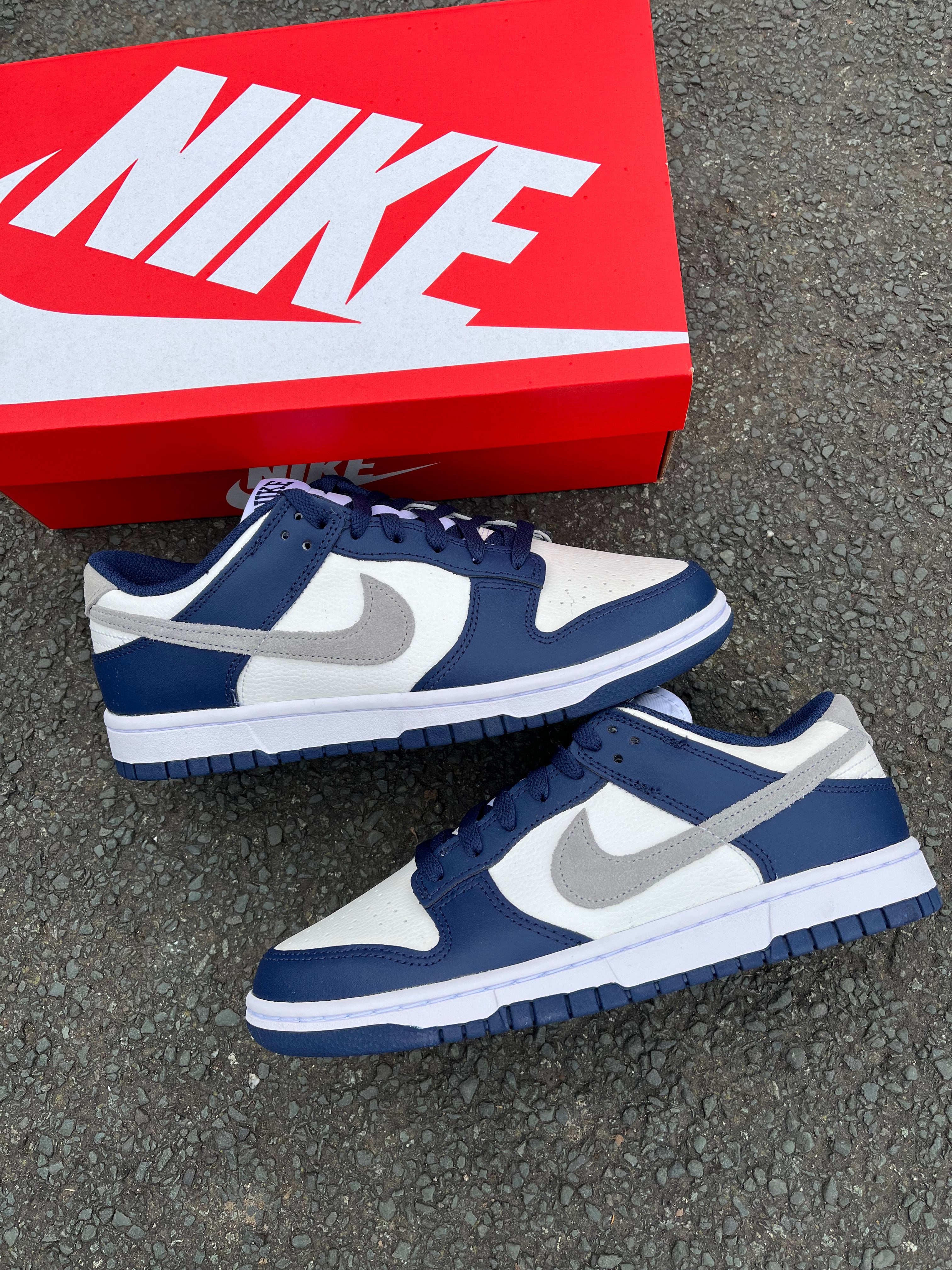 Nike Dunk Low Midnight Navy Smoke Grey