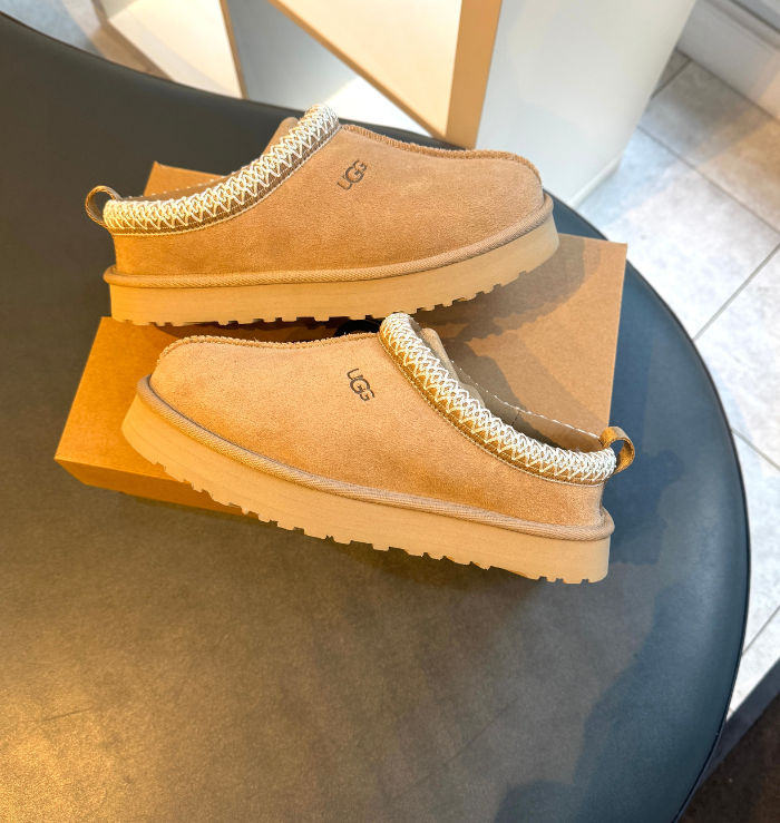 UGG Tazz Slipper Sand GS