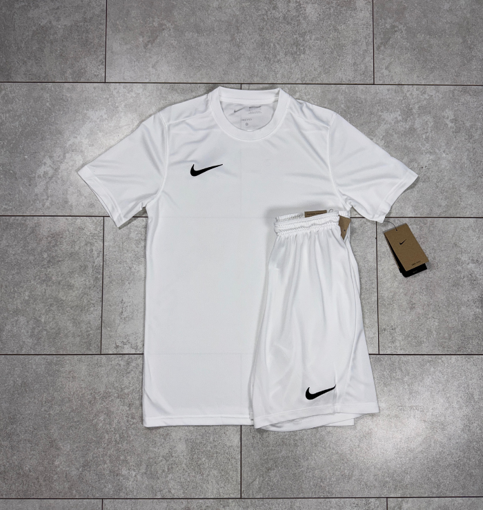 Nike Dri-Fit White Short Set