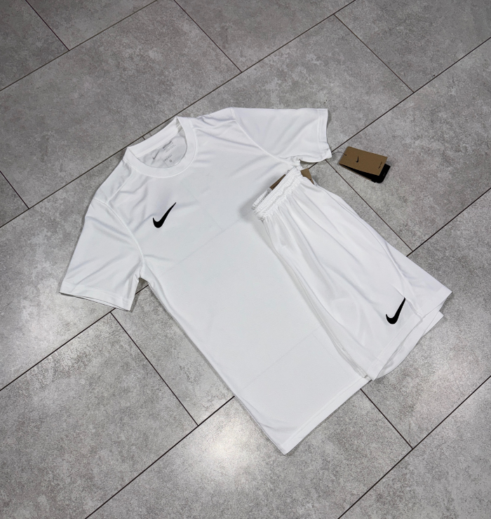 Nike Dri-Fit White Short Set