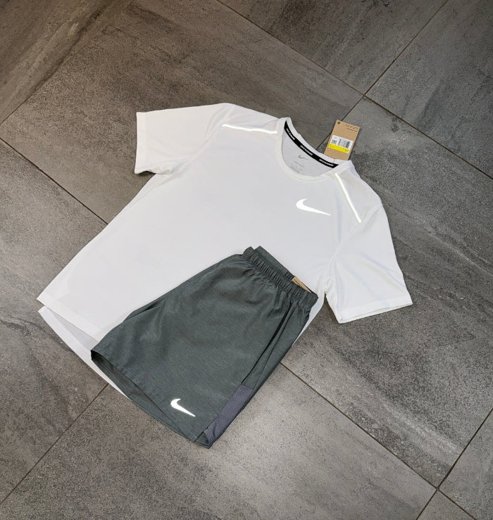 Nike Miler & Challenger Shorts Set 'White/Grey'