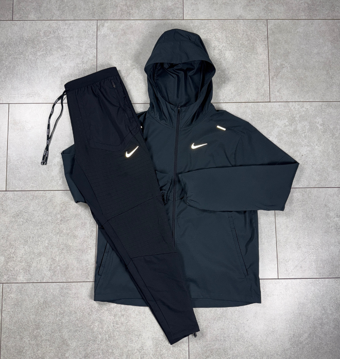 Nike Repel Black Windrunner Jacket & Black Nike Phenom Pants Set