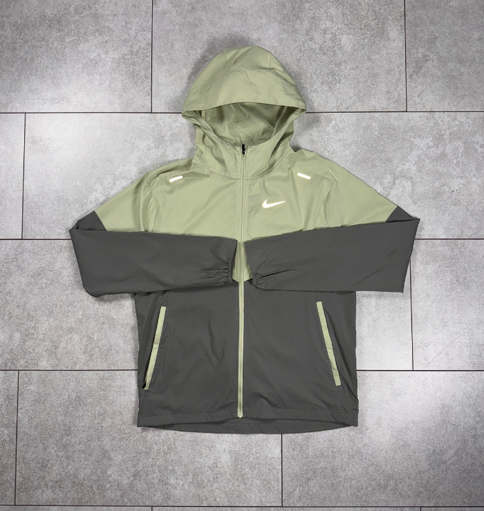 Nike Olive Aura Repel Windrunner