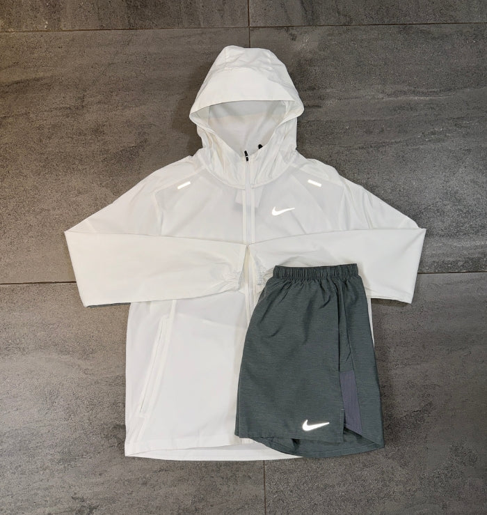Nike Windrunner & Challenger Shorts Set 'White/Grey'