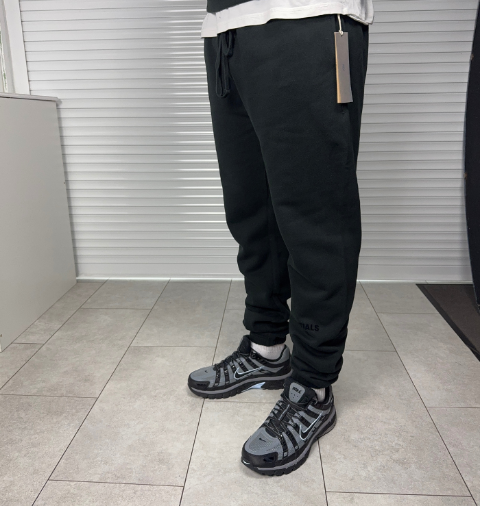 Fear of God Essentials Sweatpants Black (SS22)
